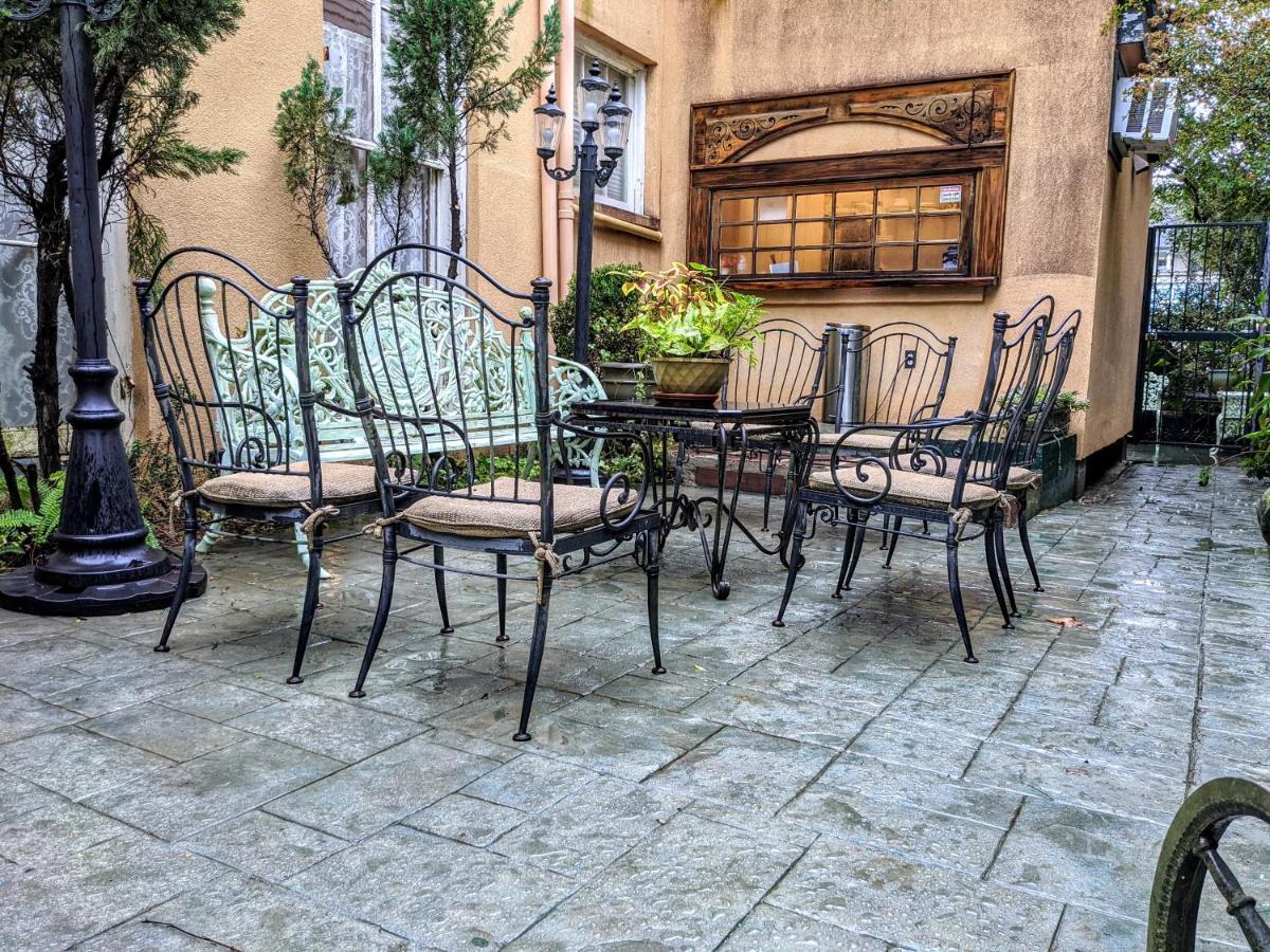 Parisian Courtyard Inn New Orleans Exteriör bild
